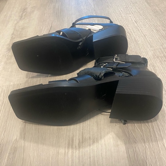 Zara Heeled Leather Cage Sandals - Picture 9 of 12